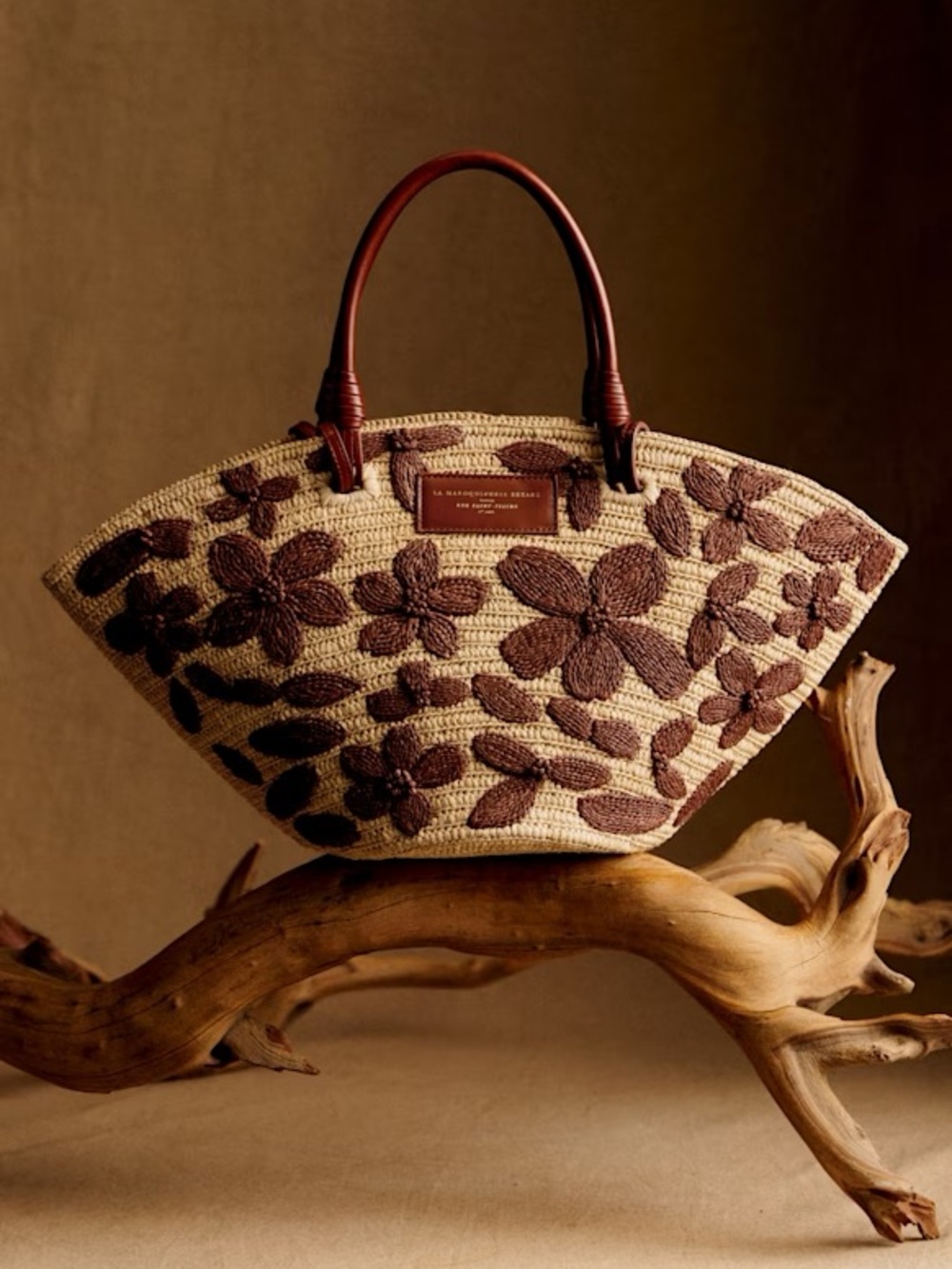 NWT Sézane Justine Basket Bag in Raffia Embroidery Choco Flowers
